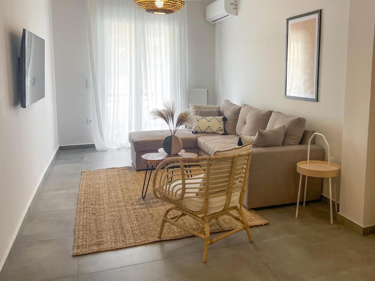 Anneta's Apartment *